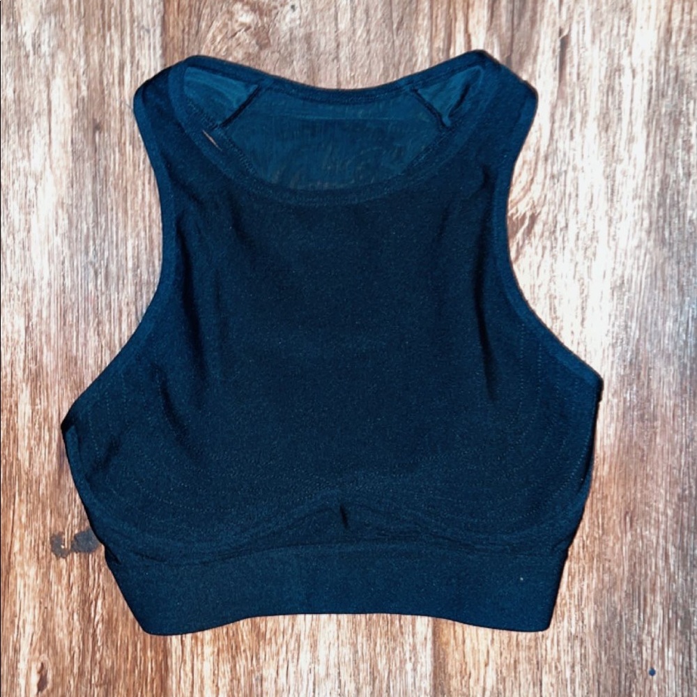 fabletics black sports bra